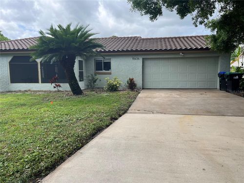 10636 Bellflower Court, Orlando, FL, 32821 | Card Image