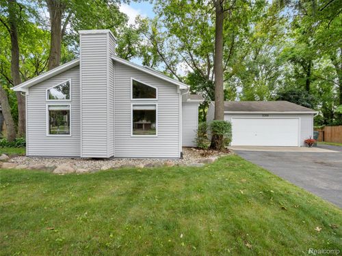 5300 Wilby St, Shelby Township, MI, 48317-3027 | Card Image