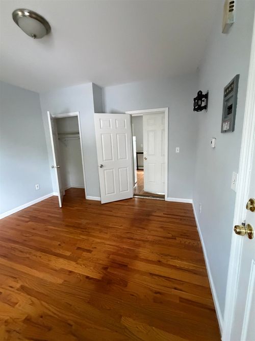 1-113 Myrtle Ave, Jersey City, NJ, 07305-3599 | Card Image