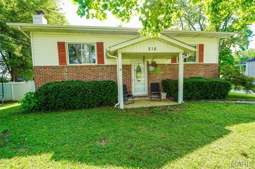 216 S Henderson St, Park Hills, MO, 63601-2710 | Card Image