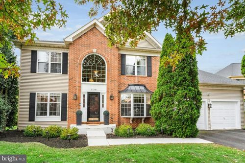 21581 Kouros Ct, ASHBURN, VA, 20147-5820 | Card Image