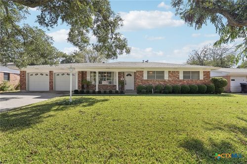 2205 S 53rd St, Temple, TX, 76504-6975 | Card Image