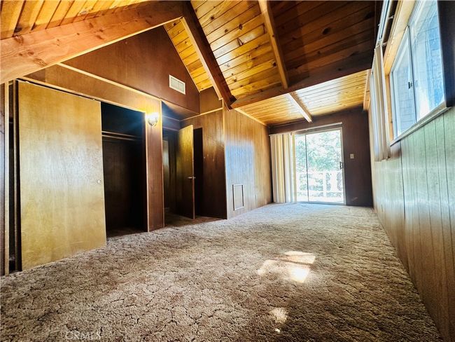 31506 Circle View Dr, House other with 4 bedrooms, 3 bathrooms and 4 parking in Running Springs CA | Image 18