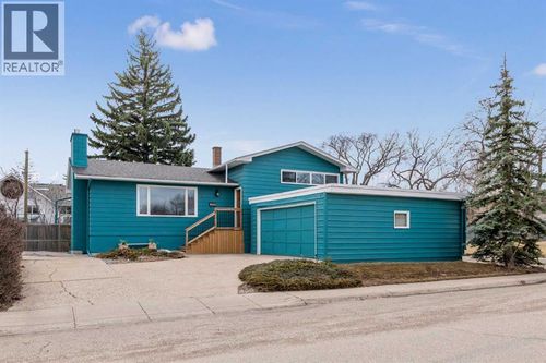 67 Hooke Road Sw, Calgary, AB, T2V3K6 | Card Image