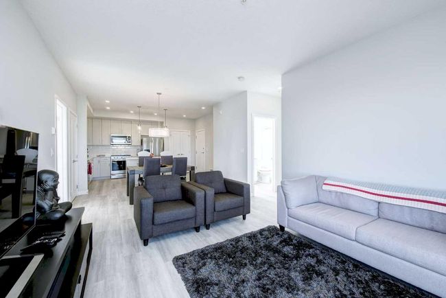 501 - 71 Shawnee Common Sw, Condo with 2 bedrooms, 2 bathrooms and 2 parking in Calgary AB | Image 16