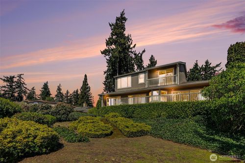 10917 80th Pl Ne, Kirkland, WA, 98034-3501 | Card Image