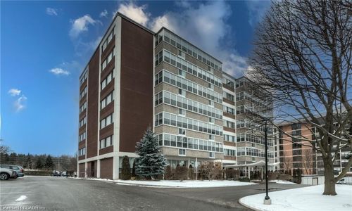 602-45 Westmount Rd N, Waterloo, ON, N2L2R3 | Card Image