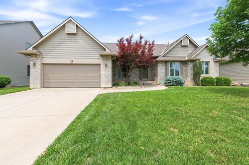 7806 E Champions Cir, Wichita, KS, 67226-3542 | Card Image
