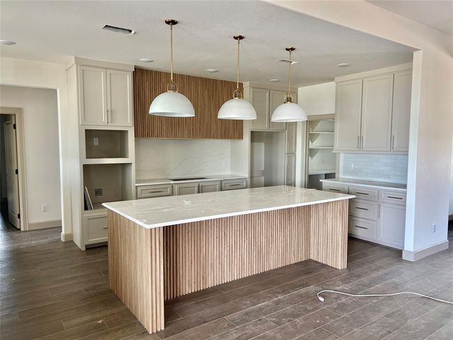 839 Oak Ridge Dr, House other with 5 bedrooms, 4 bathrooms and 2 parking in Angleton TX | Image 4