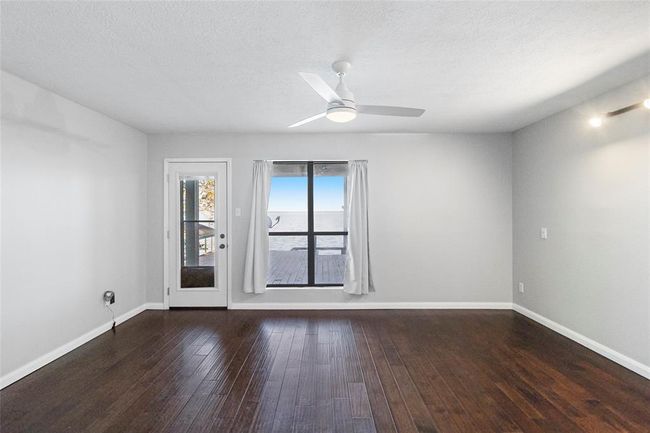 283 Sam Houston Loop, House other with 3 bedrooms, 2 bathrooms and 2 parking in Pointblank TX | Image 15