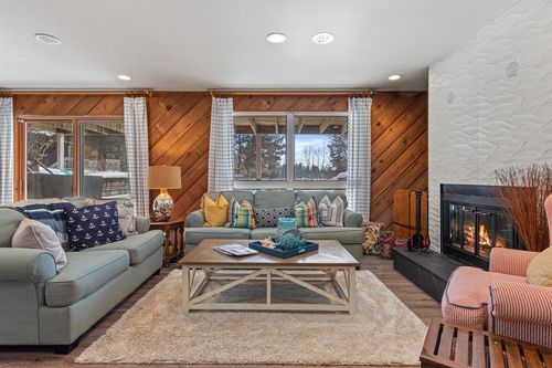 865 Richmond Way, Nekoosa, WI, 54457-8666 | Card Image