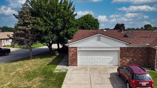 8669 Tucson Ct, Warren, MI, 48093-2334 | Card Image