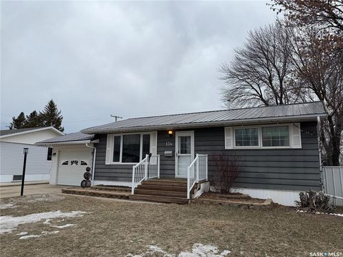 134 Perry Crescent, Estevan, SK, S4A0B5 | Card Image