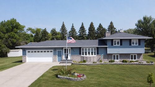 144 6th St, Grandin, ND, 58038-4014 | Card Image