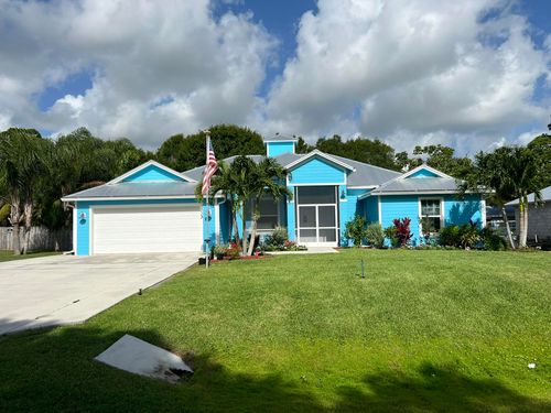 5713 Myrtle Dr, Fort Pierce, FL, 34982-7553 | Card Image