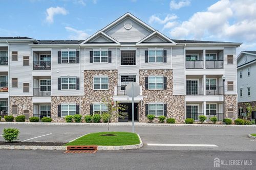 915-915 Vanderbergh, Monroe, NJ, 08831-3377 | Card Image