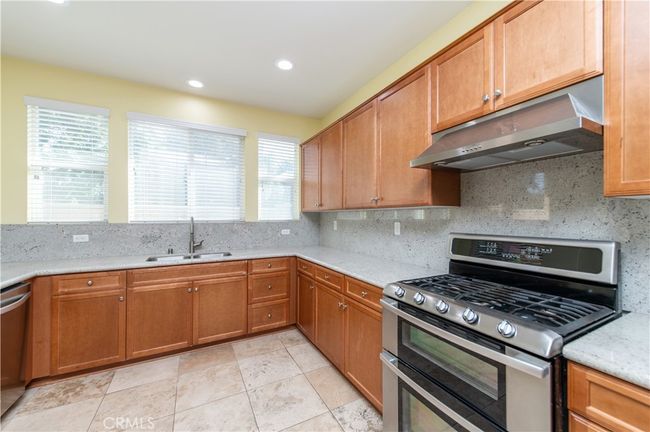 7271 Enclave Dr, House other with 3 bedrooms, 3 bathrooms and 4 parking in Eastvale CA | Image 12