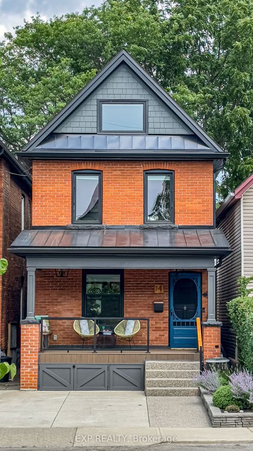 {{alt}} | Card Image