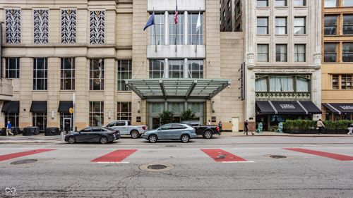 11-1 N Illinois St, Indianapolis, IN, 46204-1945 | Card Image