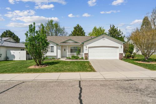 1196 W Karat Way, Kuna, ID, 83634-3387 | Card Image