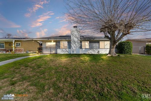 3100 Leonard St, Bakersfield, CA, 93304 | Card Image