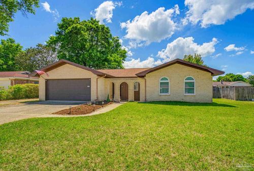8217 Squire Rd, Pensacola, FL, 32514-6736 | Card Image