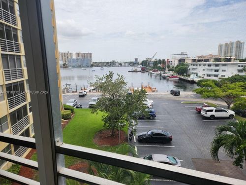 409-100 Golden Isles Dr, Hallandale Beach, FL, 33009-5885 | Card Image
