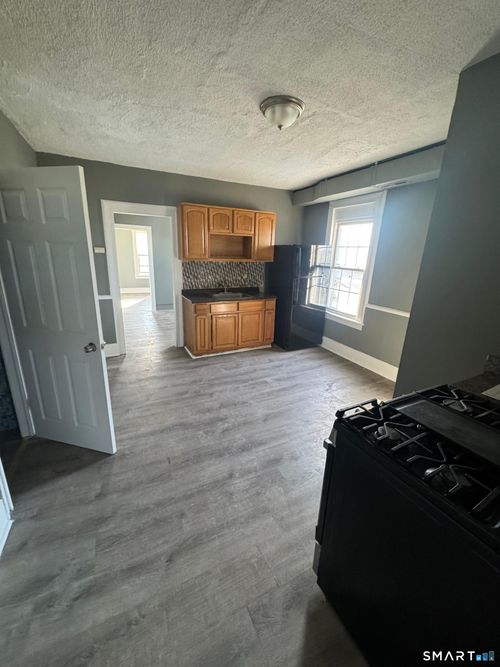 465 Lafayette Street, Bridgeport, CT, 06604 | Card Image