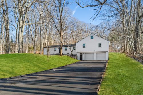 720 Beaumont Hwy, Lebanon, CT, 06249-1226 | Card Image