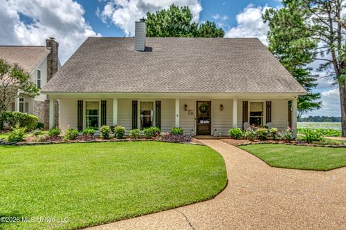 12 Eagles Point, Brandon, MS, 39047 | Card Image