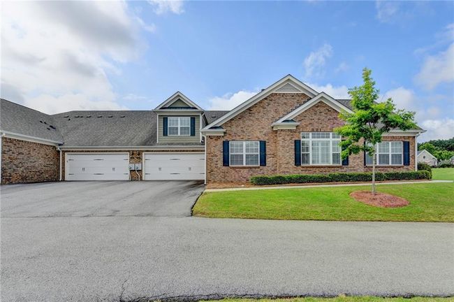 3411 Lindenridge Dr, Condo with 3 bedrooms, 3 bathrooms and null parking in Buford GA | Image 55