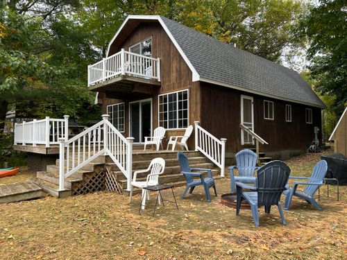 539 N Lighthouse Dr, Mears, MI, 49436-9658 | Card Image