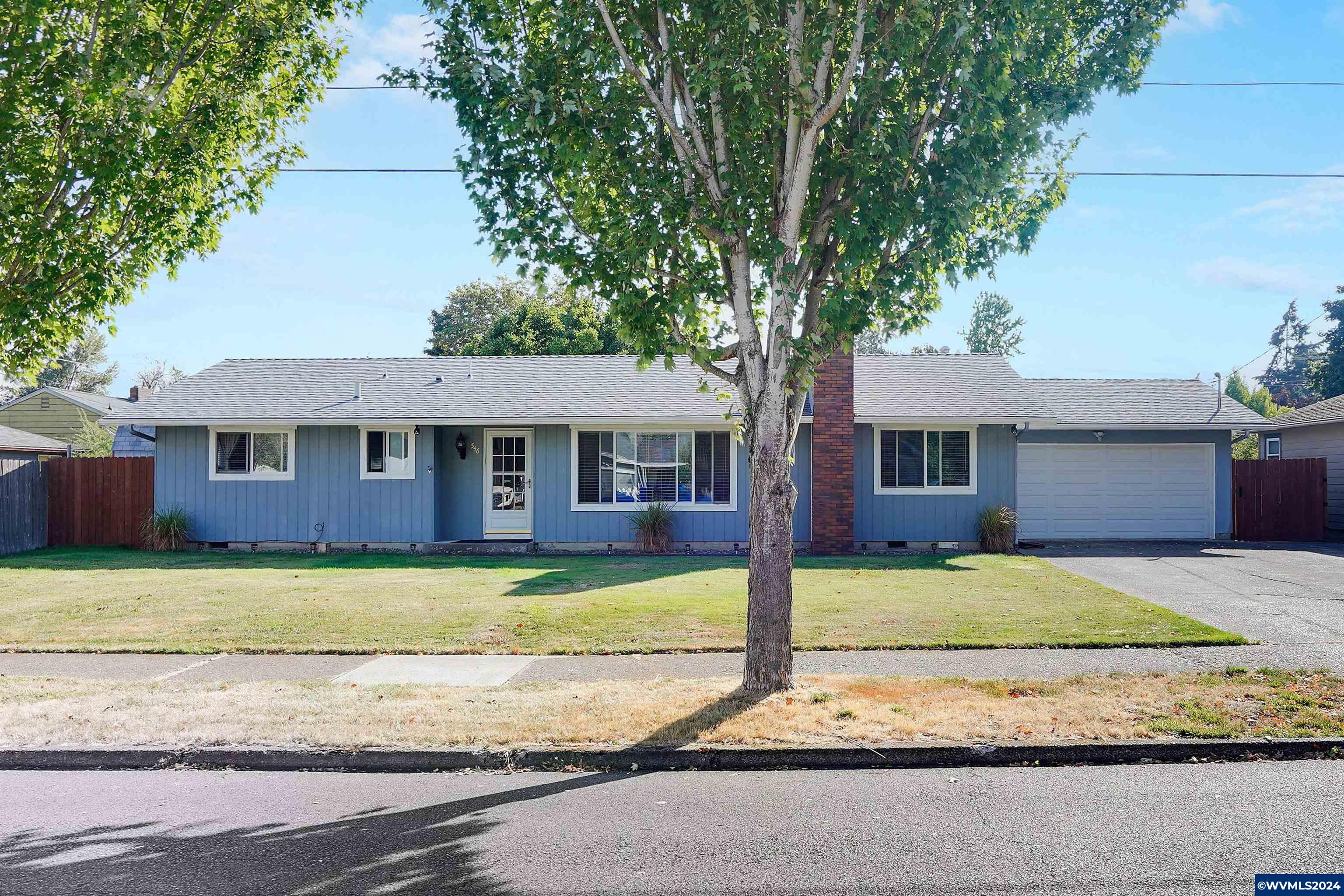 Oregon Ave, Salem, OR 97301