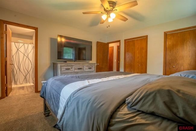 1419 Southridge Rd, House other with 3 bedrooms, 3 bathrooms and null parking in New Ulm MN | Image 23
