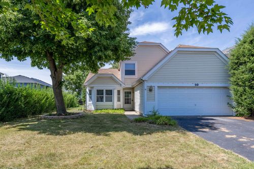 80 Kingsport Drive, South Elgin, IL, 60177 | Card Image