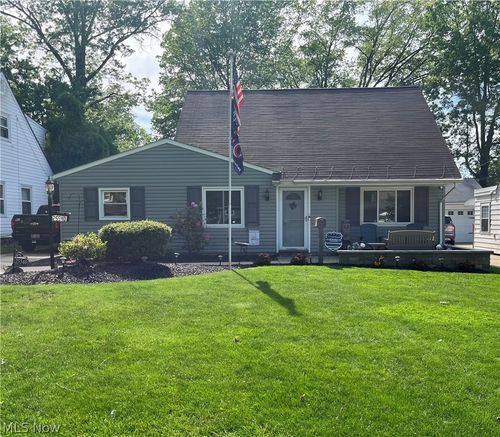 25540 Chatworth Dr, Euclid, OH, 44117-1844 | Card Image