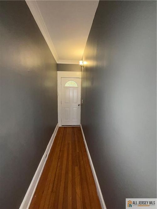 185 Linden Ave, Irvington, NJ, 07111-2522 | Card Image