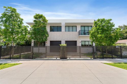 3130 Plaza St, Coconut Grove, FL, 33133-4317 | Card Image