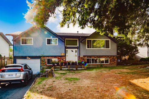 7475 112 St, Delta, BC, V4C4V9 | Card Image