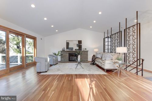 5814 Macarthur Blvd Nw, WASHINGTON, DC, 20016-2512 | Card Image