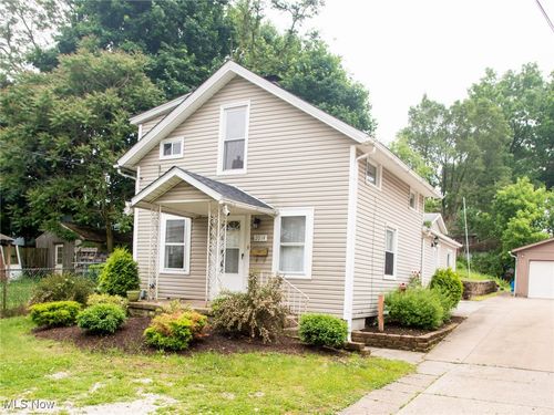 2014 38th St Nw, Canton, OH, 44709-2310 | Card Image