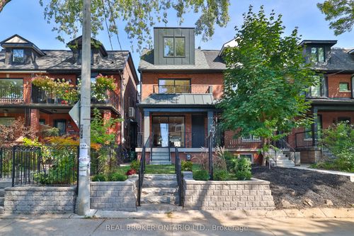 273 Grace St, Toronto, ON, M6G3A7 | Card Image