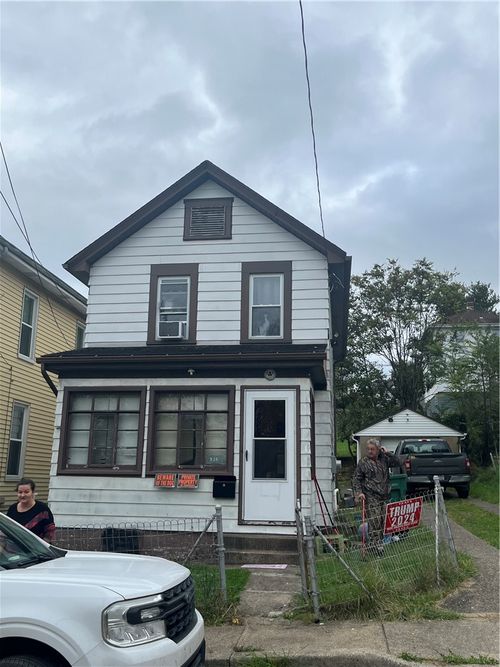 924 Locust Avenue, Monessen, PA, 15062 | Card Image