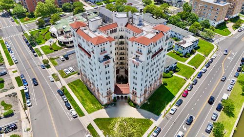 3j-400 Deal Lake Dr, Asbury Park, NJ, 07712-5174 | Card Image