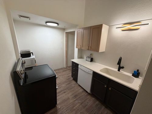 ensuite-220-542 Benson Avenue Sw, Willmar, MN, 56201 | Card Image