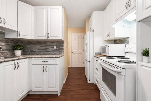 109-9175 Mary St, Chilliwack, BC, V2P4H7 | Card Image