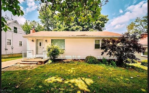 1727 41st St Nw, Canton, OH, 44709-1757 | Card Image