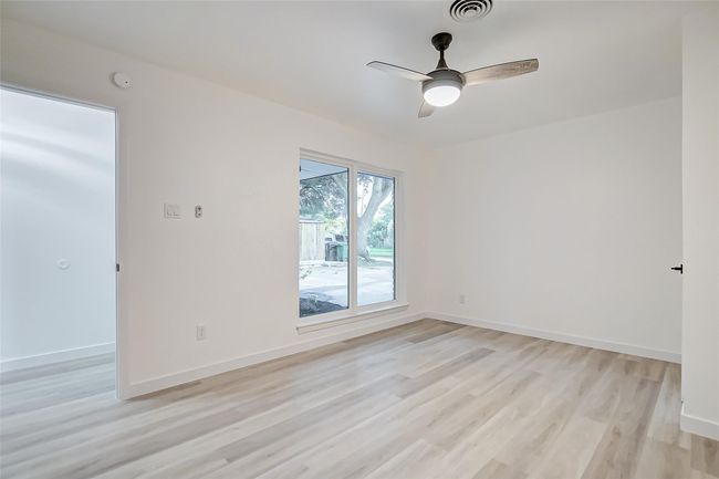 Secondary Bedroom | Image 19