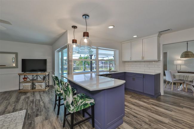 6337 Cocoa Ln, House other with 4 bedrooms, 2 bathrooms and null parking in APOLLO BEACH FL | Image 12