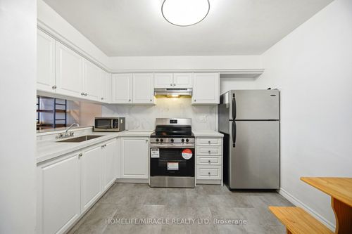 610-234 Albion Rd, Etobicoke, ON, M9W6A5 | Card Image